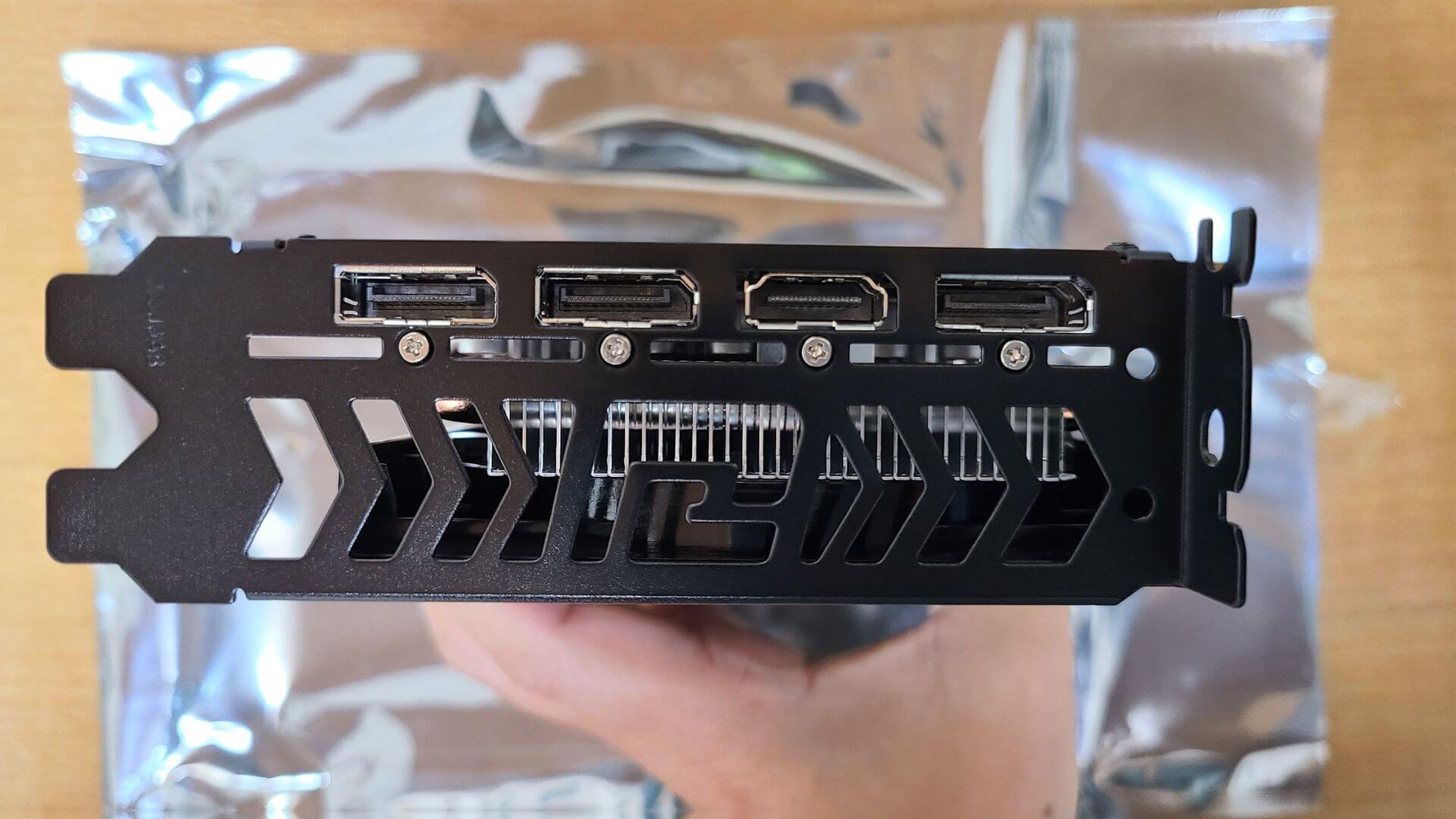 RX6600の出力ポート