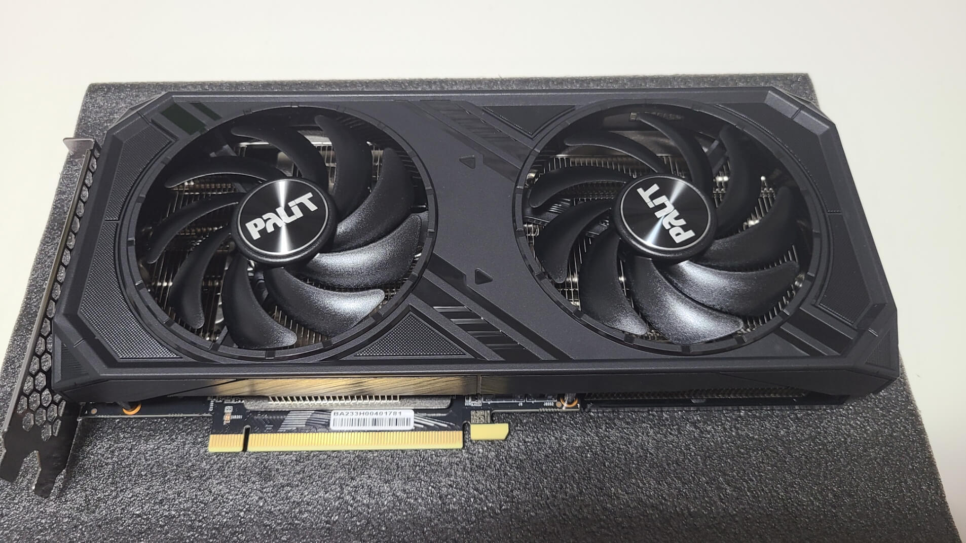 Palit Dual RTX 4070グラフィックボード
