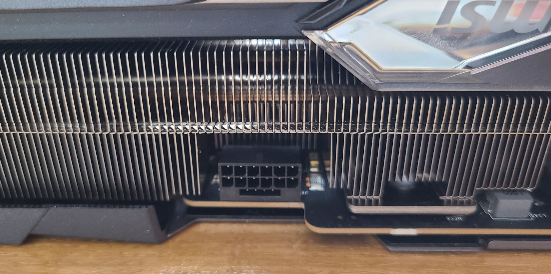 RTX 4090の12VHPWR電源