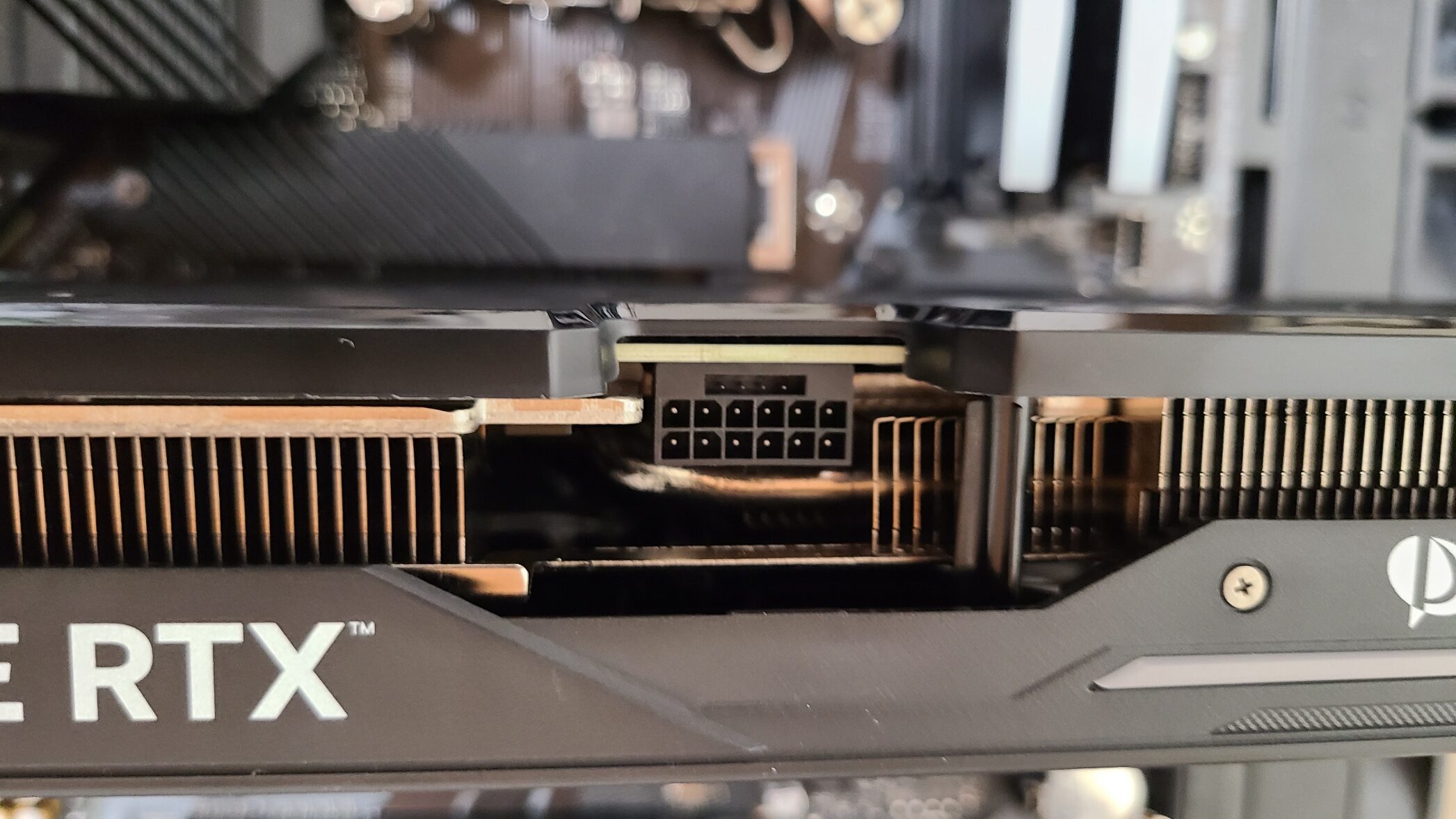 Palit RTX 4070 SUPERグラフィックボード電源