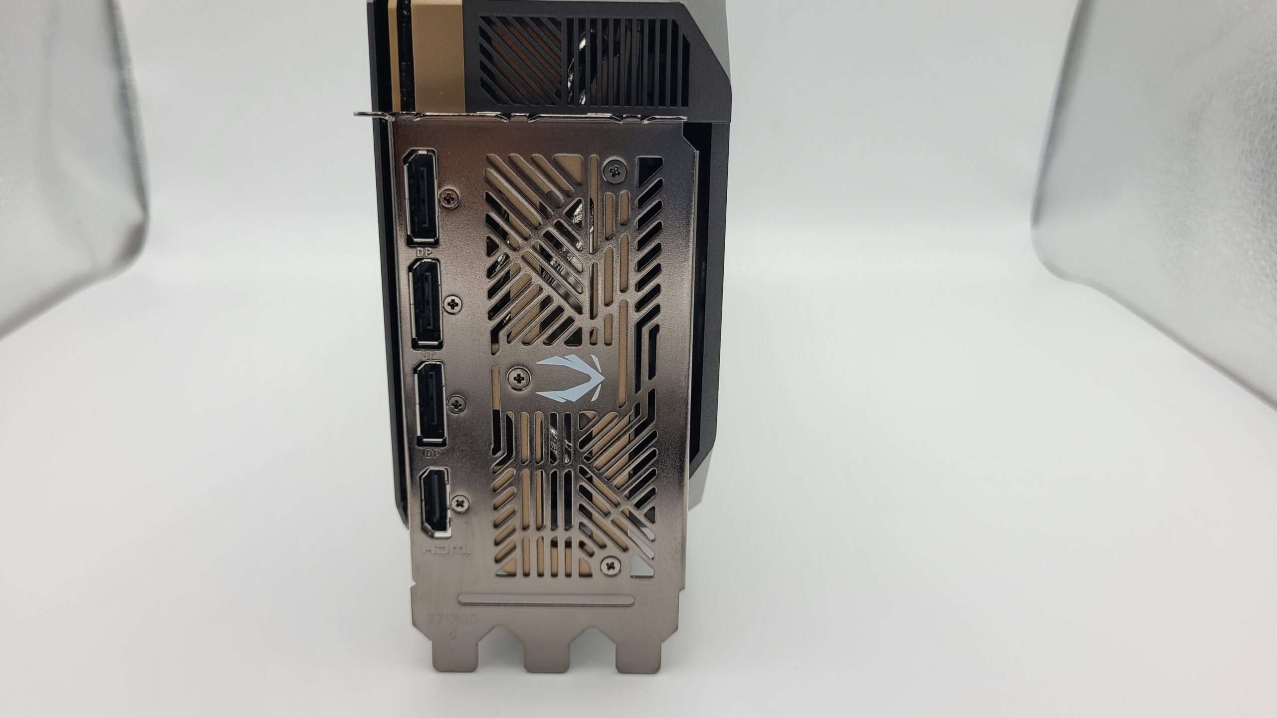 ZOTAC RTX 5080 SOLID OCのアウトプット