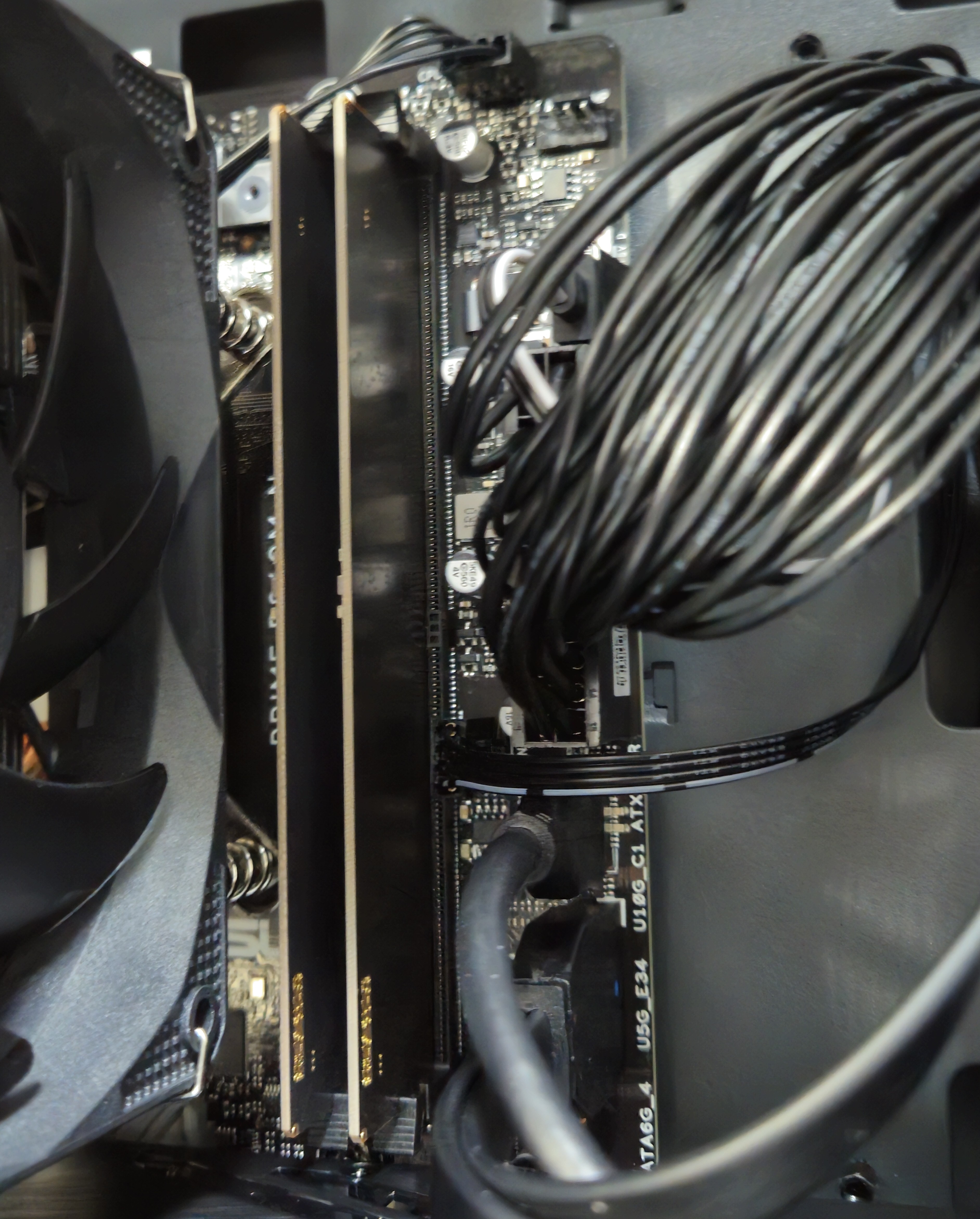 GALLERIA XPC7M-R57-GDのメモリ