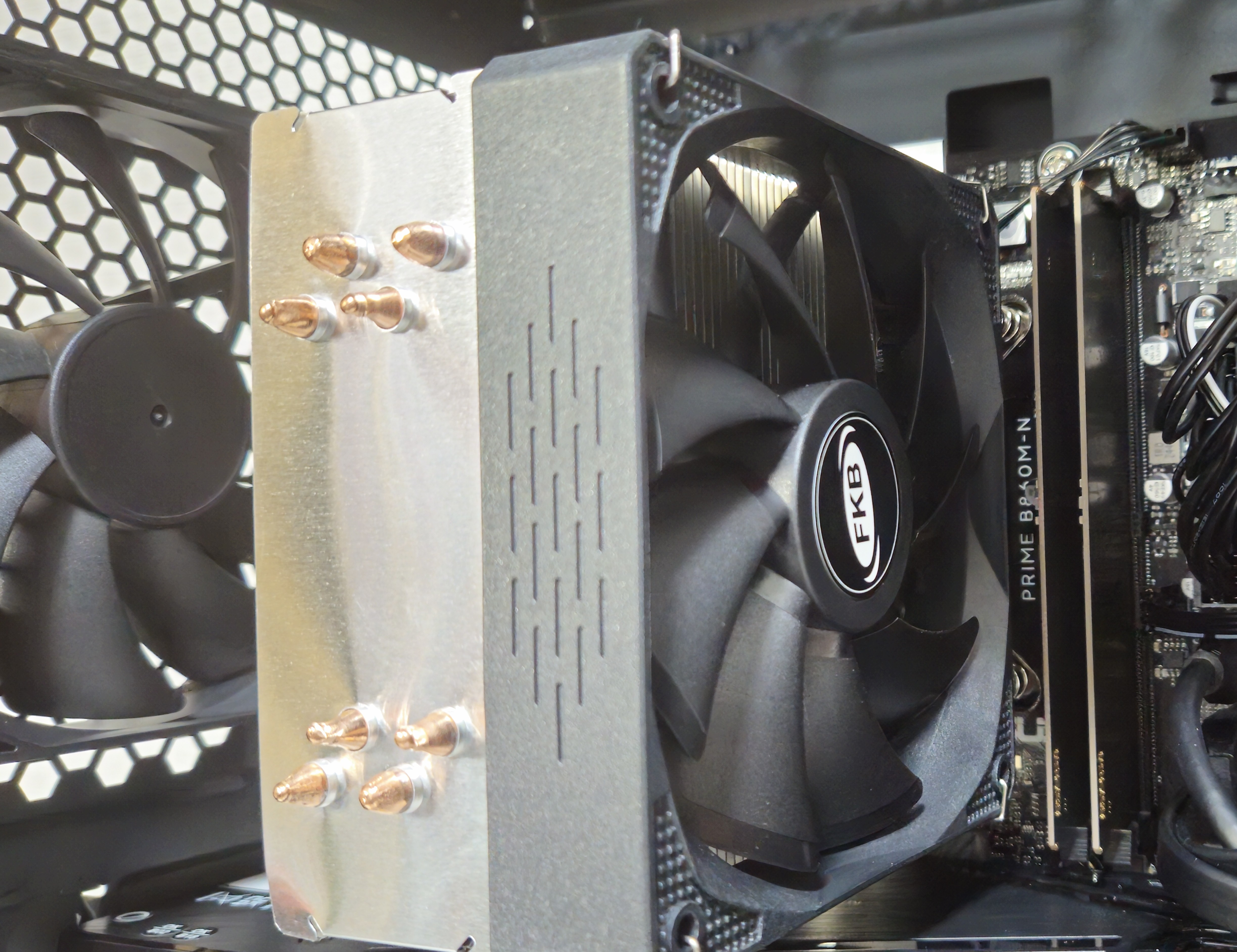 GALLERIA XPC7M-R57-GDのCPUファン