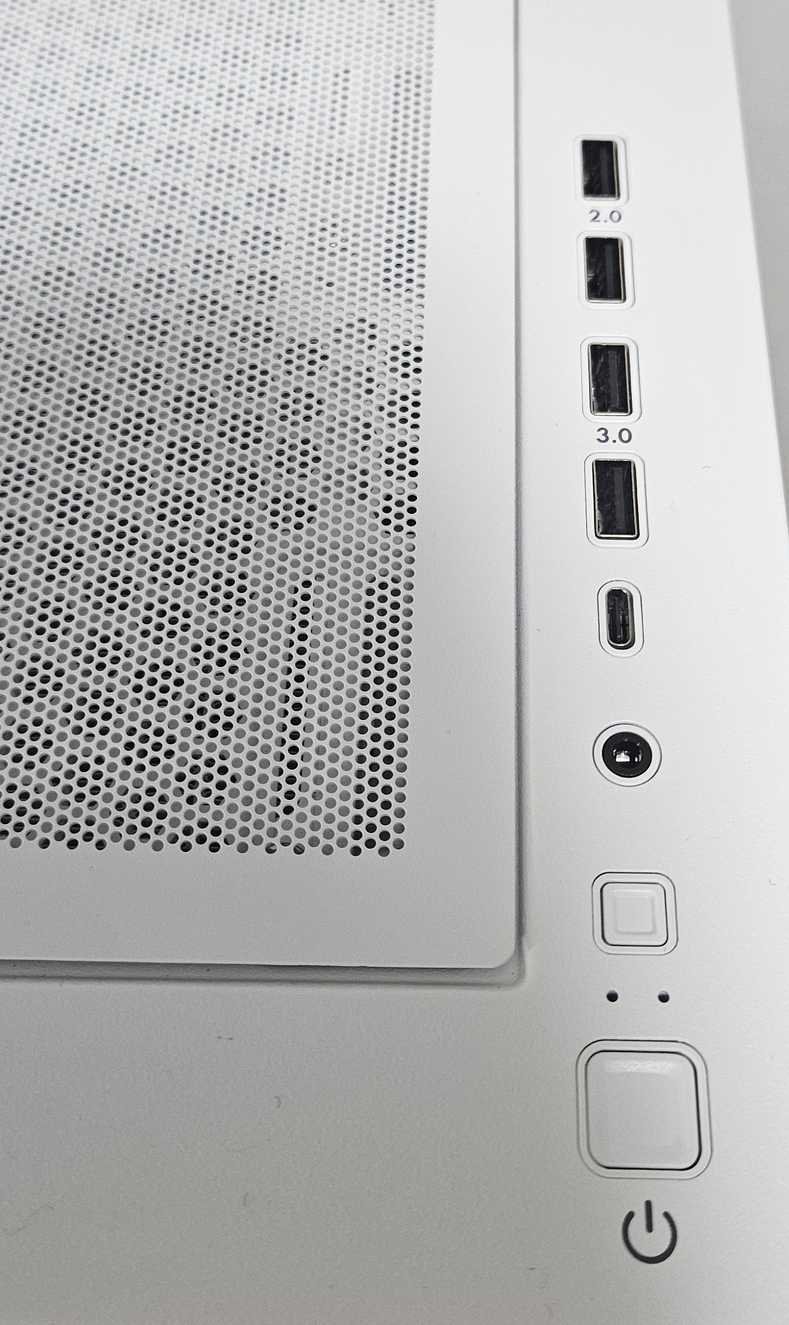 GALLERIA FPC7A-R57-WのI/O