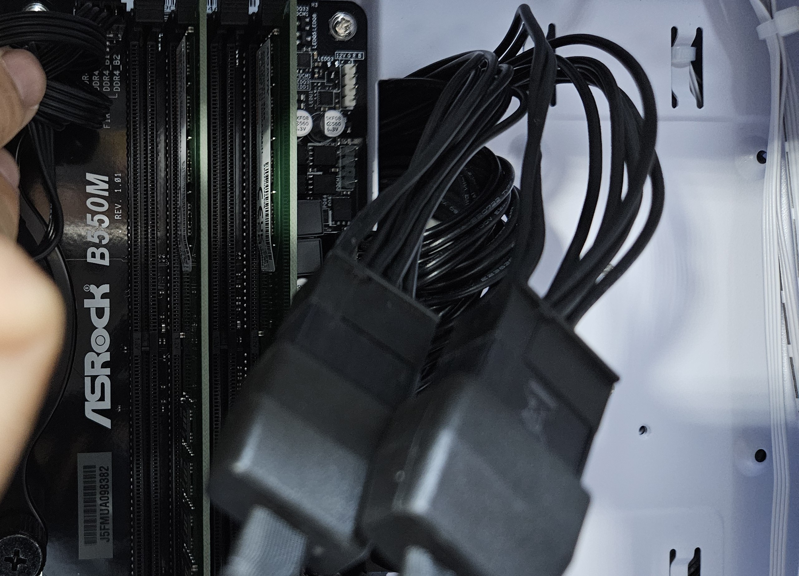 NEXTGEAR JG-A7G70_Whiteのマザーボード