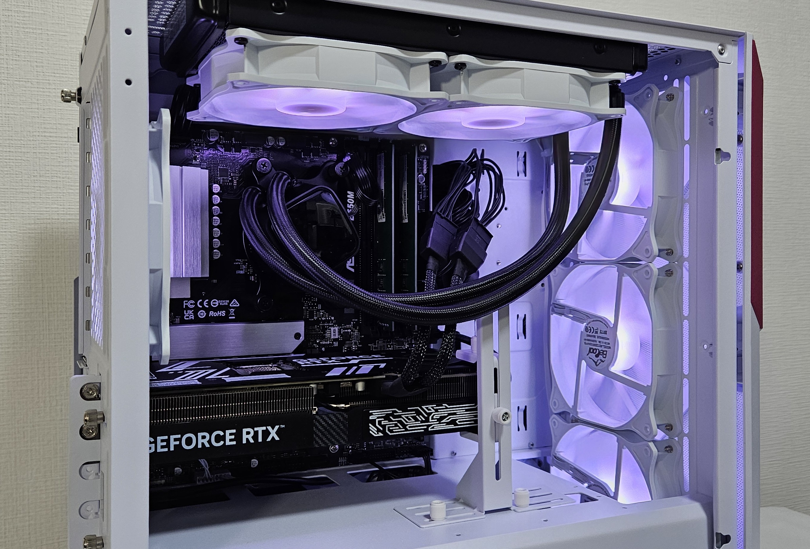 NEXTGEAR JG-A7G70_Whiteの簡易水冷クーラー