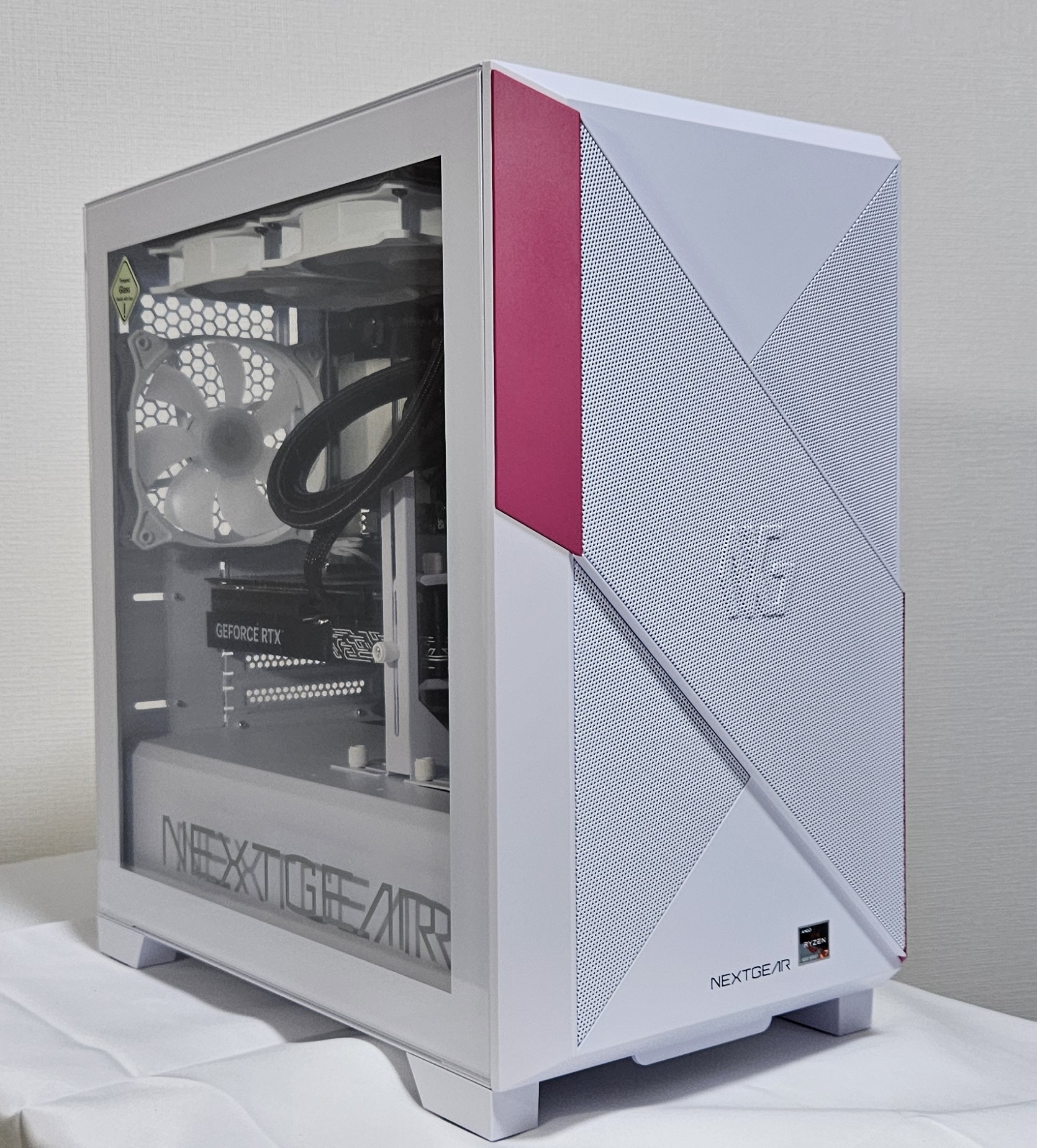 NEXTGEAR JG-A7G70（ホワイト）の製品画像