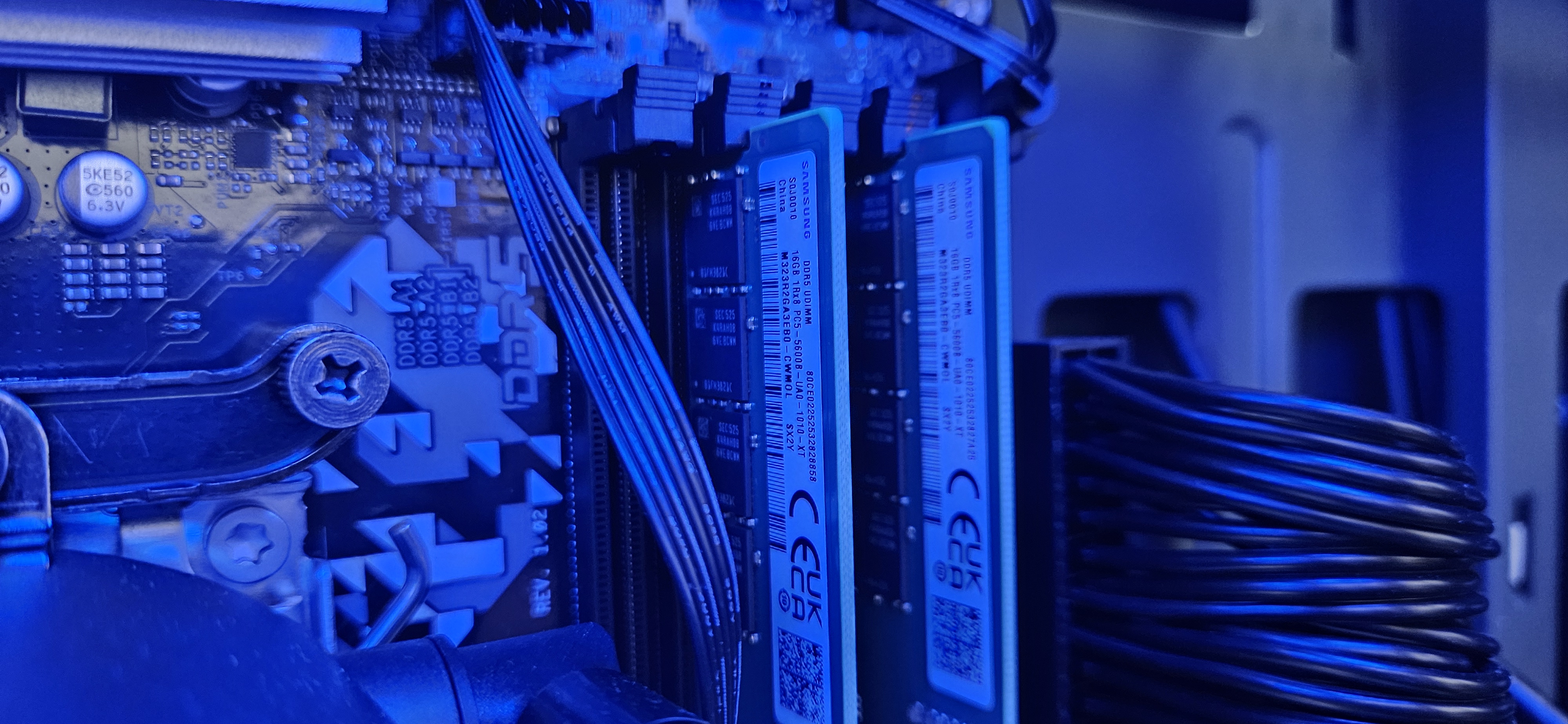 GALLERIA XDR7A-97XT-GD Ryzen 7 9800X3Dのメモリ